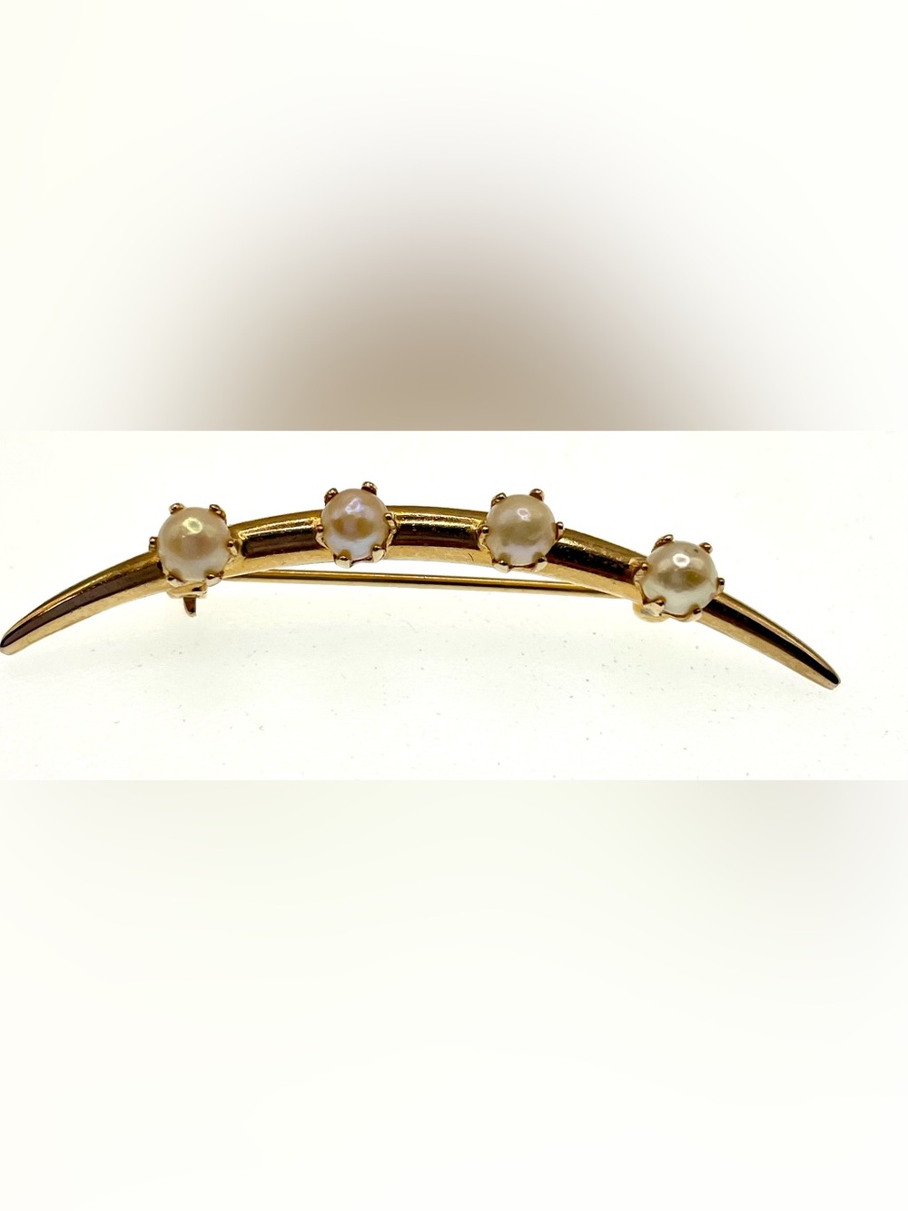 Vintage MCM Genuine Pearl Gold Tone Bar Brooch Pin Unmarked